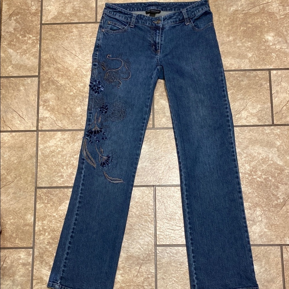 Blue Size 2 Bootcut Jeans with Embroidered Details Floral Chic